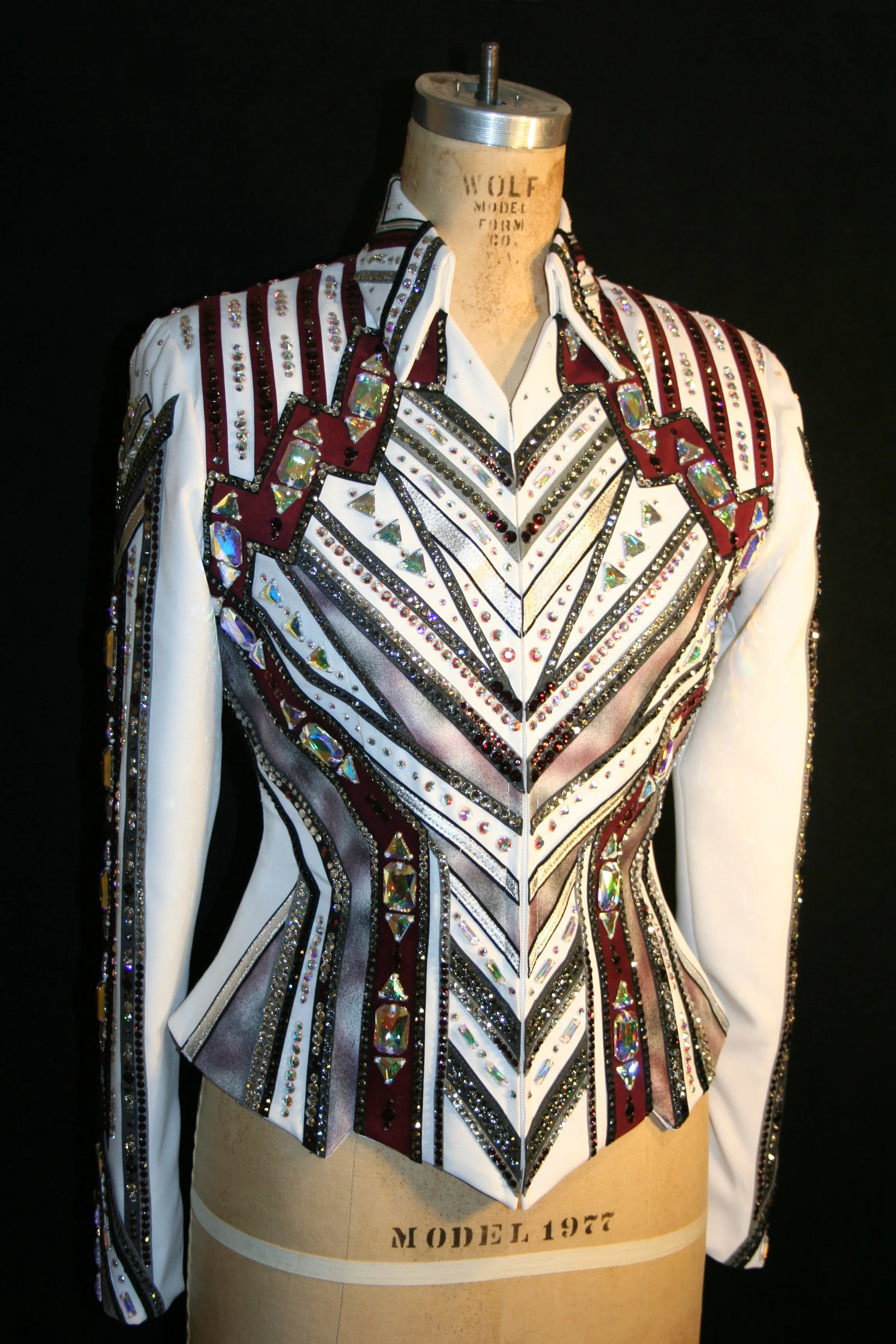 #2001 White and Burgundy Show Jacket, Ladies M, 8637-34