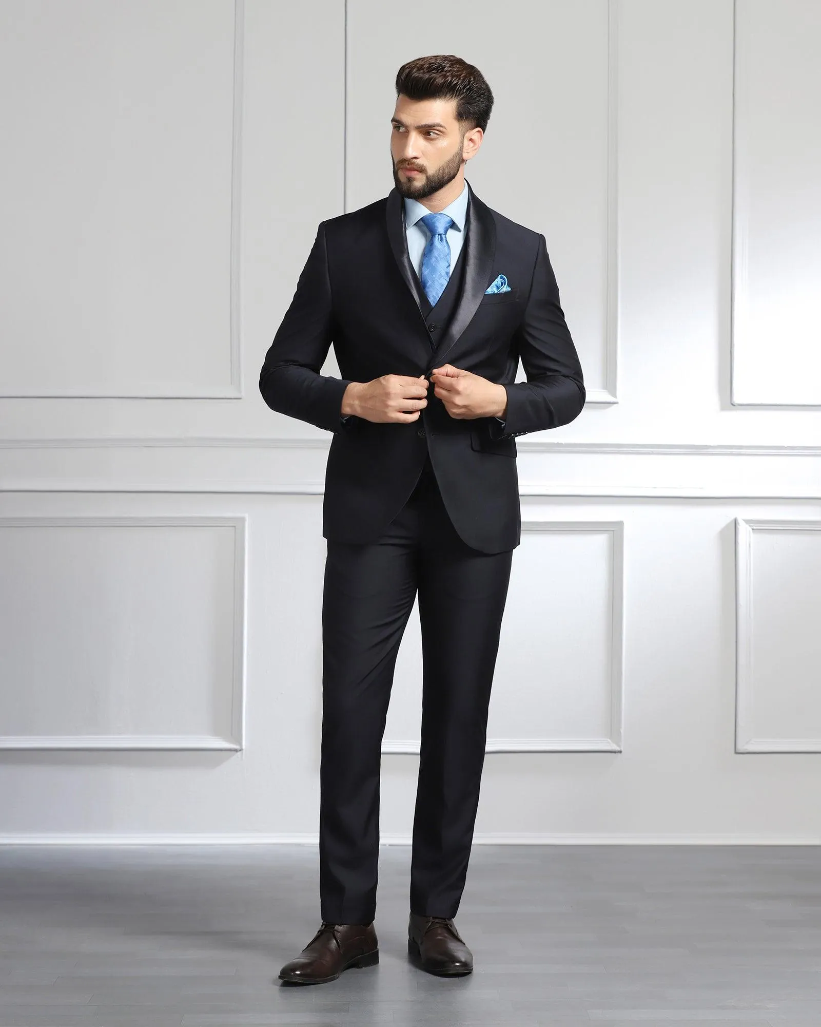 Luxe Three Piece Navy Solid Formal Suit - Meriner