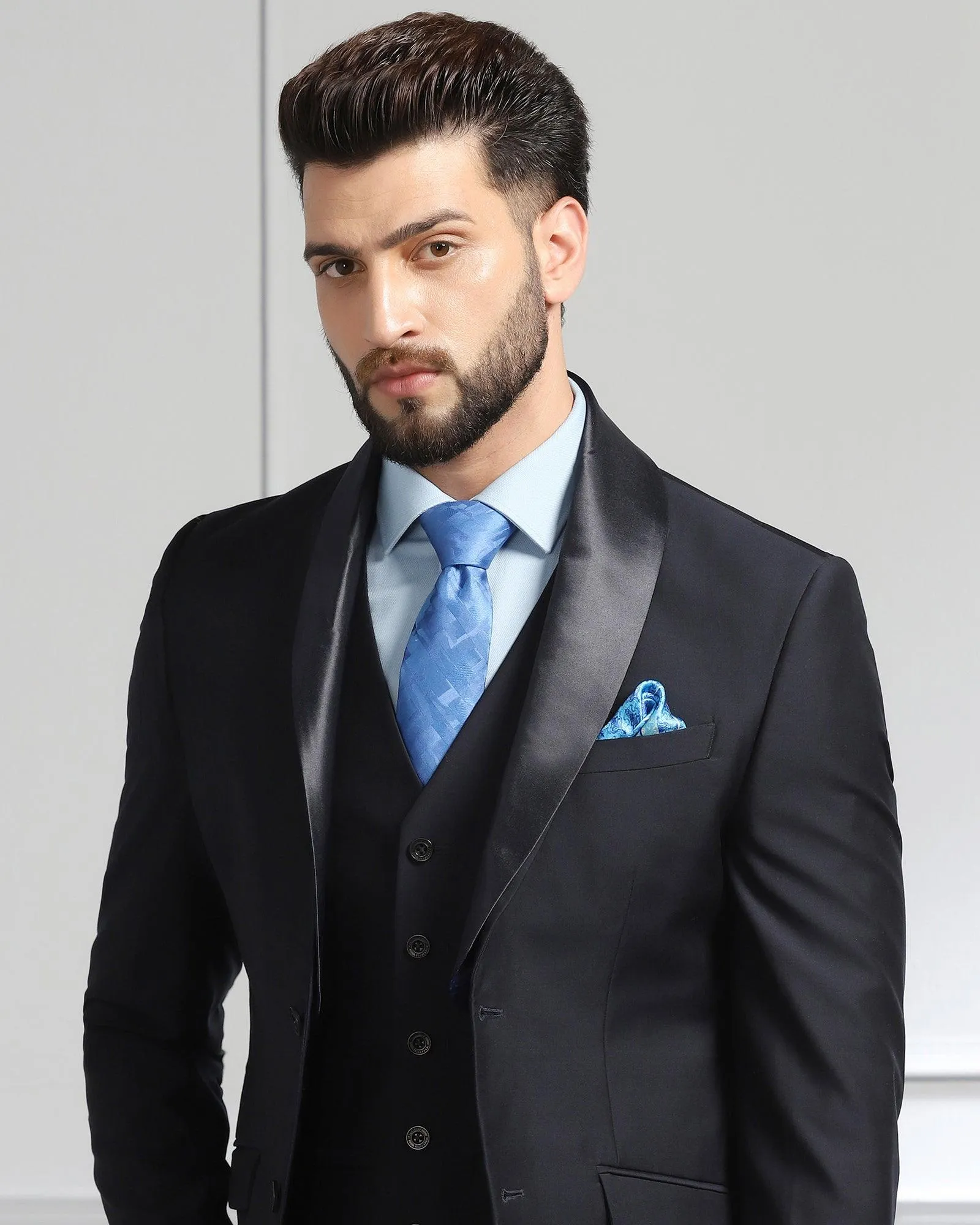 Luxe Three Piece Navy Solid Formal Suit - Meriner