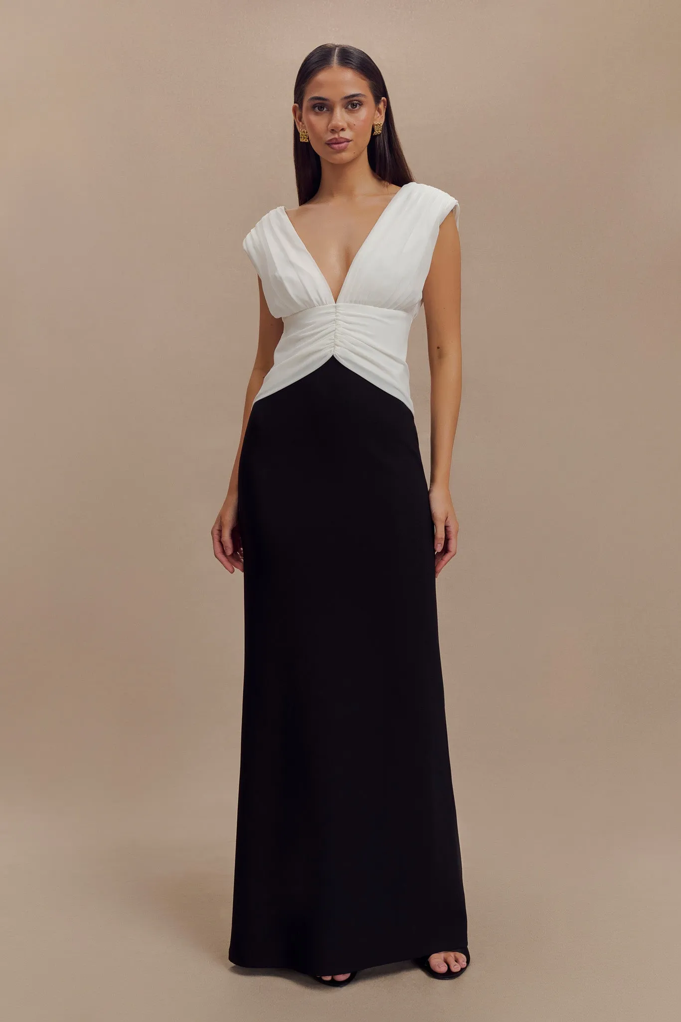 Monique Contrast Maxi Dress - Black