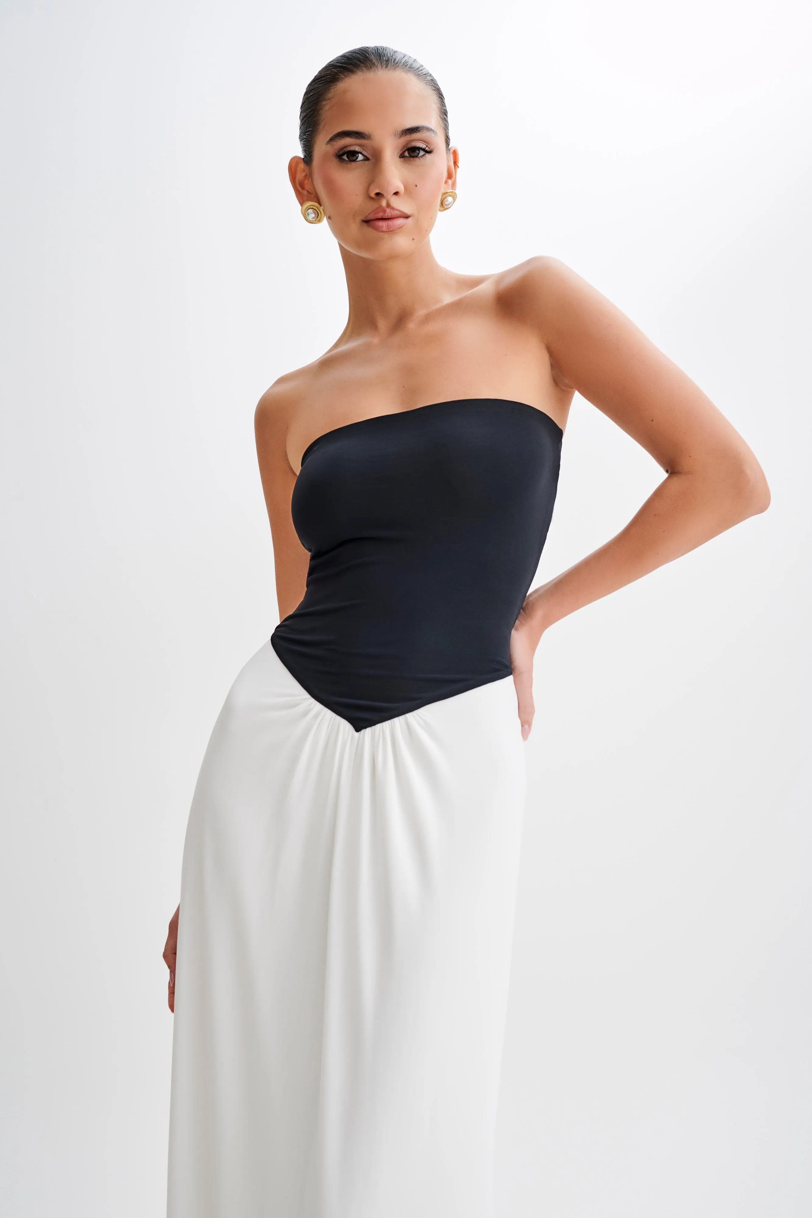 Ruby Strapless Slinky Maxi Dress - Black/White