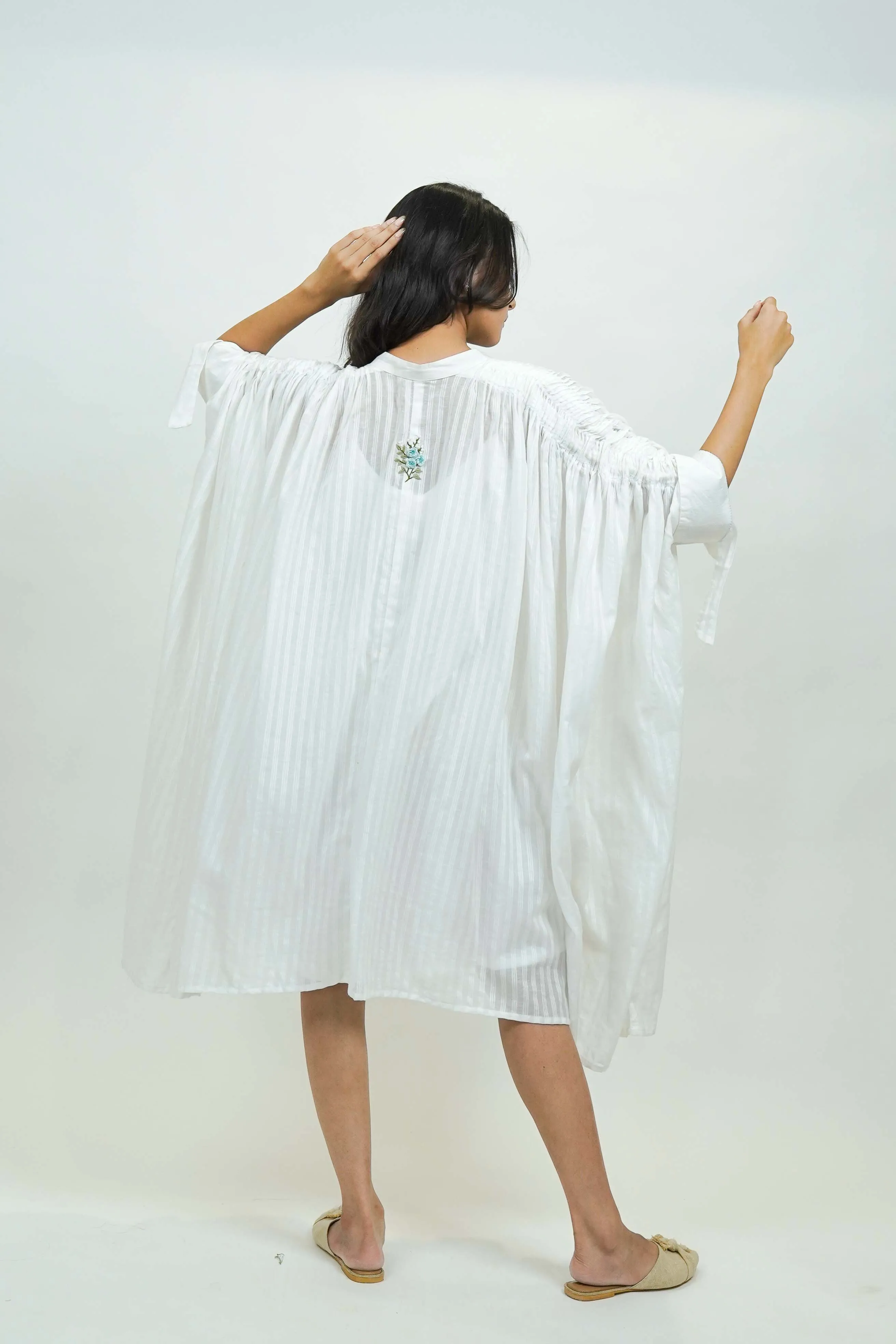 S0016 - White Cotton Shrug