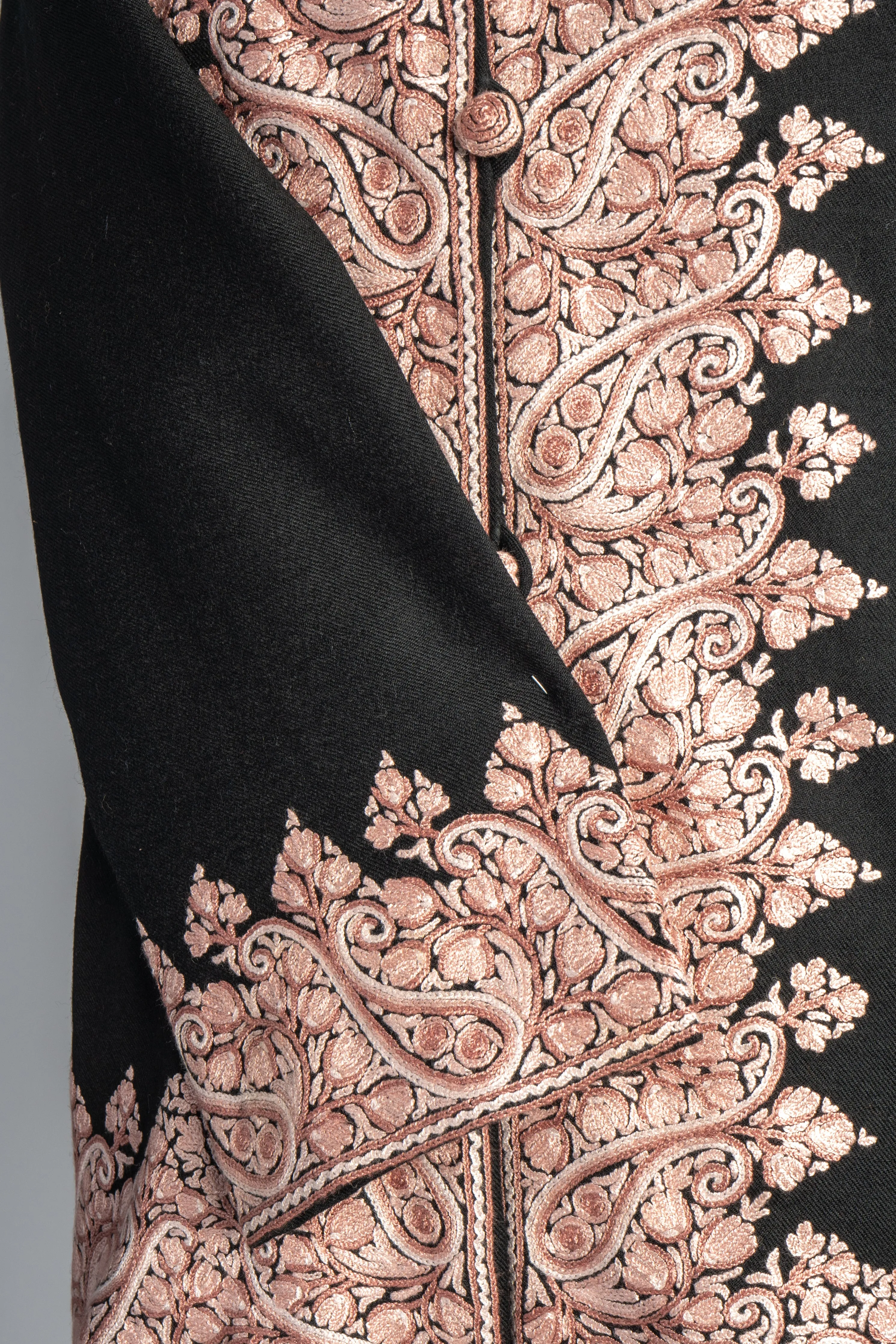 Shaam-e-Pudina Aari Hand Embroidered Short Jacket